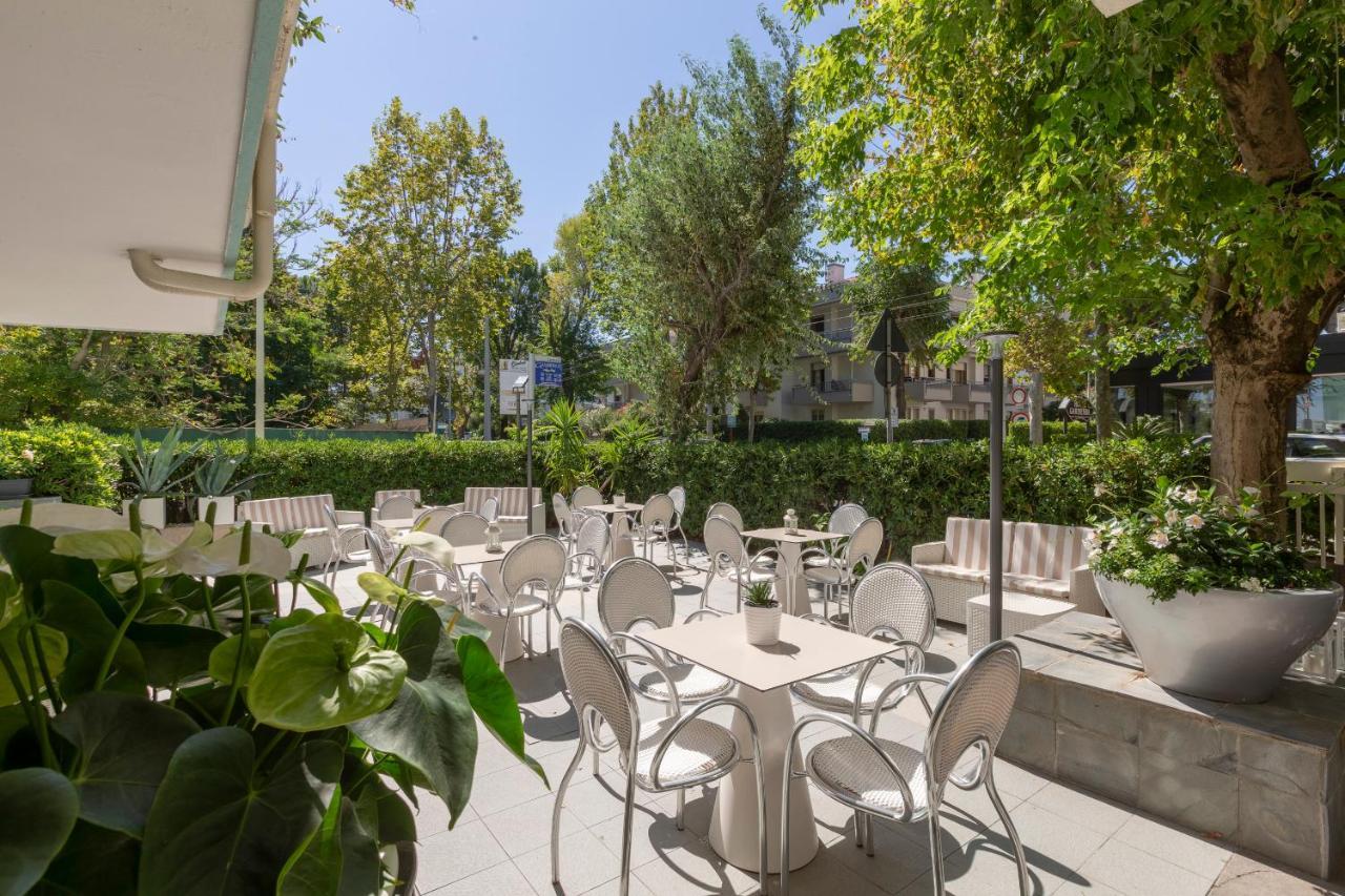 Hotel La Residenza Riccione Exterior foto
